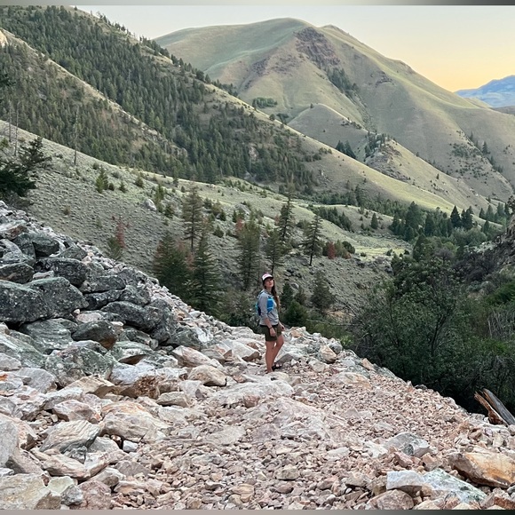 Meet your Posher, Kim - Picture 4 of 4